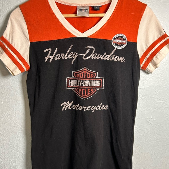 Harley-Davidson Tops - Harley-Davidson WOMEN'S CLASSIC COLORBLOCK V Neck TEE Size S